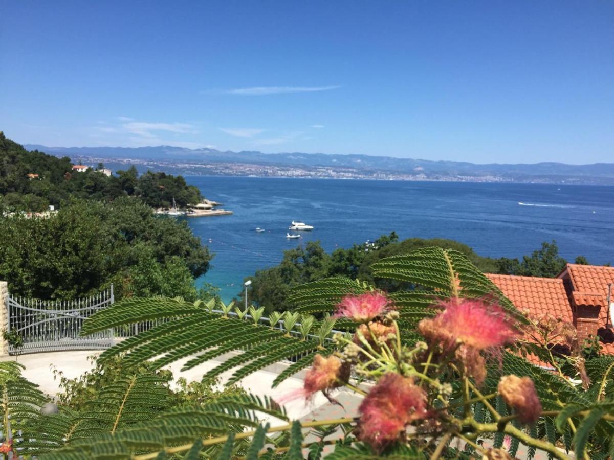 Villa Sabine Apartment Losinj Medveja Exterior foto